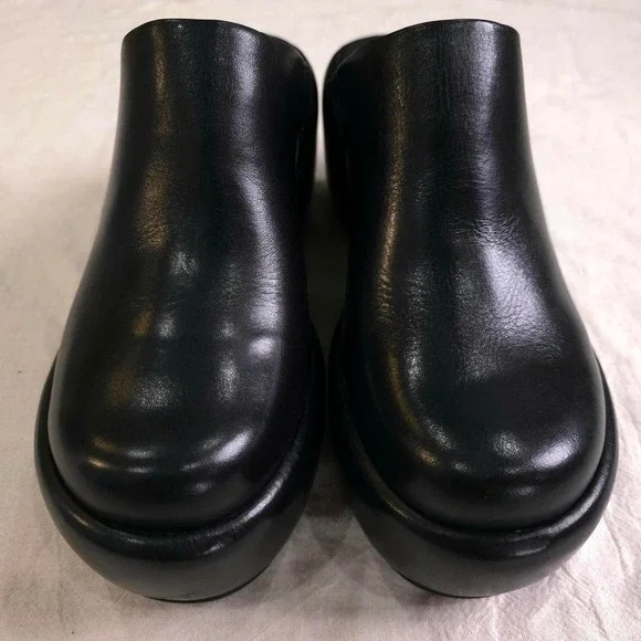 Everlane The Puffa Clog - Black/ Size 7.5 - Picture 3 of 8